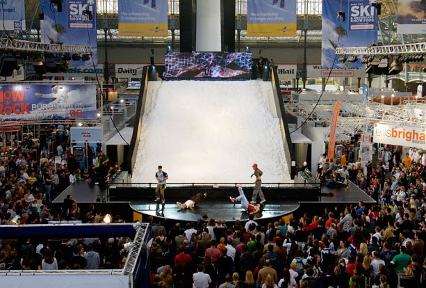 Indoor snow event